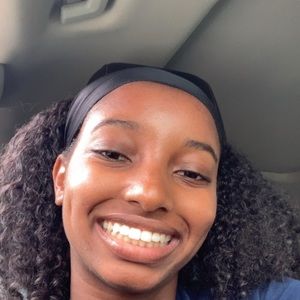 Meet your Posher, Kimberly